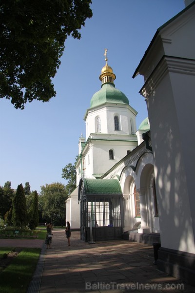 Travelnews.lv apmeklē Kijevas Svētās Sofijas katedrāli. Vairāk informācijas - www.kyivcity.travel Travelnews.lv apmeklē Kijevas Svētās Sofijas katedrāli. Vairāk informācijas - www.kyivcity.travel 163050