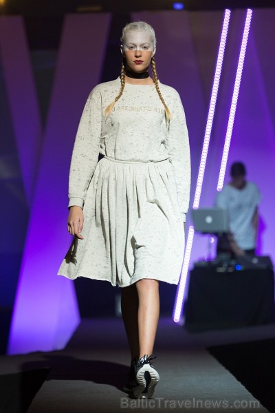 Rīgas modes nedēļa «Riga Fashion Week» kā magnēts pievelk radošu publiku. Foto: Mark Litvyakov/Arkady Gluhih Rīgas modes nedēļa «Riga Fashion Week» kā magnēts pievelk radošu publiku. Foto: Mark Litvyakov/Arkady Gluhih 163914