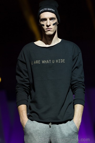 Rīgas modes nedēļa «Riga Fashion Week» kā magnēts pievelk radošu publiku. Foto: Mark Litvyakov/Arkady Gluhih Rīgas modes nedēļa «Riga Fashion Week» kā magnēts pievelk radošu publiku. Foto: Mark Litvyakov/Arkady Gluhih 163933