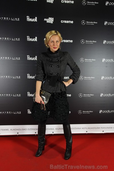 Rīgas modes nedēļa «Riga Fashion Week» kā magnēts pievelk radošu publiku. Foto: Mark Litvyakov/Arkady Gluhih Rīgas modes nedēļa «Riga Fashion Week» kā magnēts pievelk radošu publiku. Foto: Mark Litvyakov/Arkady Gluhih 163946