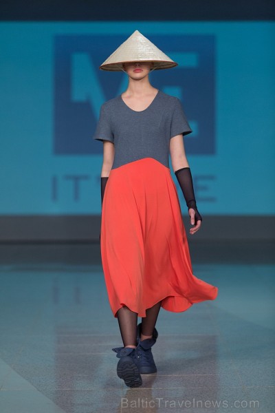 Rīgas modes nedēļa «Riga Fashion Week» kā magnēts pievelk radošu publiku. Foto: Mark Litvyakov/Arkady Gluhih Rīgas modes nedēļa «Riga Fashion Week» kā magnēts pievelk radošu publiku. Foto: Mark Litvyakov/Arkady Gluhih 164119