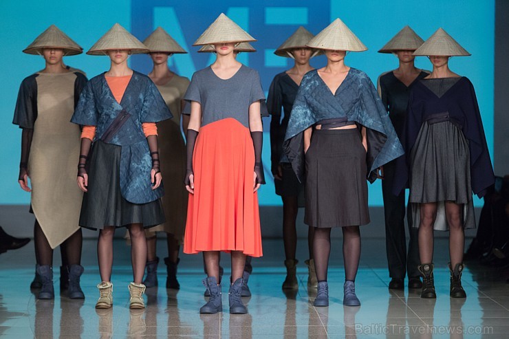 Rīgas modes nedēļa «Riga Fashion Week» kā magnēts pievelk radošu publiku. Foto: Mark Litvyakov/Arkady Gluhih Rīgas modes nedēļa «Riga Fashion Week» kā magnēts pievelk radošu publiku. Foto: Mark Litvyakov/Arkady Gluhih 164122