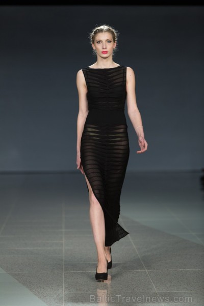Rīgas modes nedēļa «Riga Fashion Week» kā magnēts pievelk radošu publiku. Foto: Mark Litvyakov/Arkady Gluhih Rīgas modes nedēļa «Riga Fashion Week» kā magnēts pievelk radošu publiku. Foto: Mark Litvyakov/Arkady Gluhih 164132