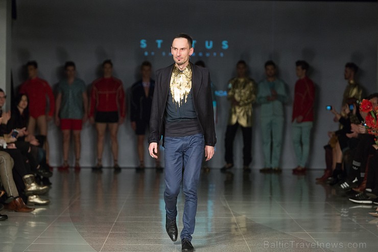 Rīgas modes nedēļa «Riga Fashion Week» kā magnēts pievelk radošu publiku. Foto: Mark Litvyakov/Arkady Gluhih Rīgas modes nedēļa «Riga Fashion Week» kā magnēts pievelk radošu publiku. Foto: Mark Litvyakov/Arkady Gluhih 164152