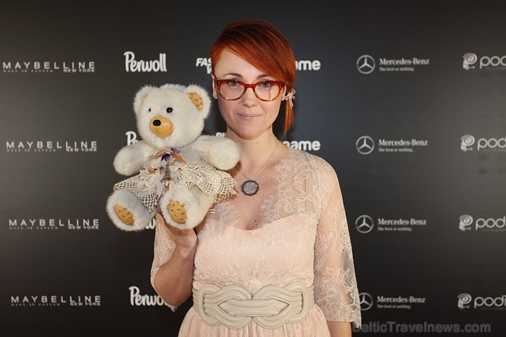Rīgas modes nedēļa «Riga Fashion Week» kā magnēts pievelk radošu publiku. Foto: Mark Litvyakov/Arkady Gluhih Rīgas modes nedēļa «Riga Fashion Week» kā magnēts pievelk radošu publiku. Foto: Mark Litvyakov/Arkady Gluhih 164153