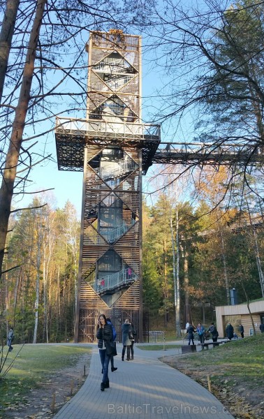 Travelnews.lv sadarbībā ar autonomu Sixt.lv iepazīst Lietuvas koku galotņu taku, kas atrodas 60 km no Paņevežas jeb 10 km no Anīkščai Travelnews.lv sadarbībā ar autonomu Sixt.lv iepazīst Lietuvas koku galotņu taku, kas atrodas 60 km no Paņevežas jeb 10 km no Anīkščai 164074