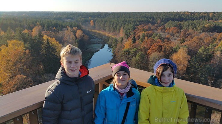 Travelnews.lv sadarbībā ar autonomu Sixt.lv iepazīst Lietuvas koku galotņu taku, kas atrodas 60 km no Paņevežas jeb 10 km no Anīkščai Travelnews.lv sadarbībā ar autonomu Sixt.lv iepazīst Lietuvas koku galotņu taku, kas atrodas 60 km no Paņevežas jeb 10 km no Anīkščai 164096