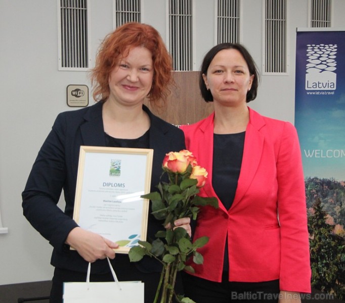 Pirmā vieta piešķirta Mairitai Lazdiņai no Vidzemes augstskolas par maģistra darbu Sociālo mediju izmantošana Latvijas tūrisma nozares uzņēmumu klient 165828