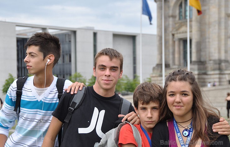 Jaunieši uz GLS nometnēm brauc no visas pasaules, tajā skaitā Meksikas, Polijas, Spānijas, Francijas, Bulgārijas, Norvēģijas Anglijas, Itālijas, Grieķ 166032