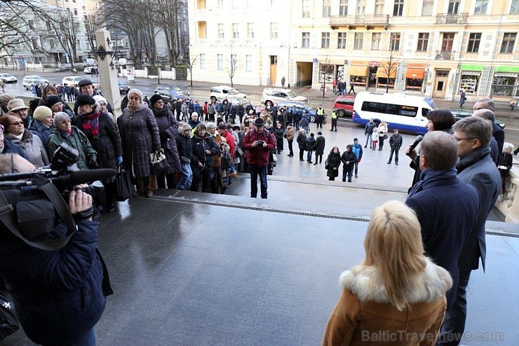 Atvērto durvju dienas no 12. līdz 16. decembrim ir kā Ziemassvētku dāvana Rīgas iedzīvotājiem un pilsētas viesiem. Apmeklētāji ir aicināti iepazīties Atvērto durvju dienas no 12. līdz 16. decembrim ir kā Ziemassvētku dāvana Rīgas iedzīvotājiem un pilsētas viesiem. Apmeklētāji ir aicināti iepazīties 166270
