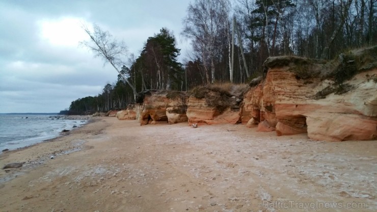 Viens no skaistākajiem Latvijas pārgājiena maršrutiem Vidzemes jūrmalā ir Tūja - Veczemju klintis Viens no skaistākajiem Latvijas pārgājiena maršrutiem Vidzemes jūrmalā ir Tūja - Veczemju klintis 167019