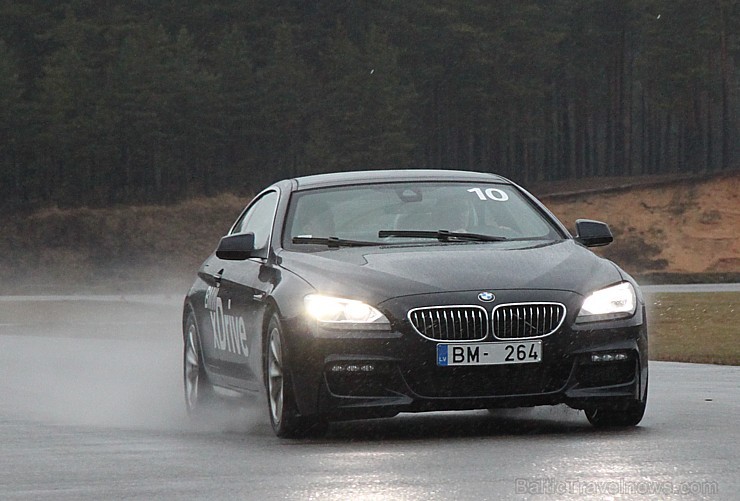 Travelnews.lv 11/02.2016 aktīvi piedalās Inchape BM Auto organizētajā BMW xDrive dienu pasākumā autosporta trasē 333 Travelnews.lv 11/02.2016 aktīvi piedalās Inchape BM Auto organizētajā BMW xDrive dienu pasākumā autosporta trasē 333 168979