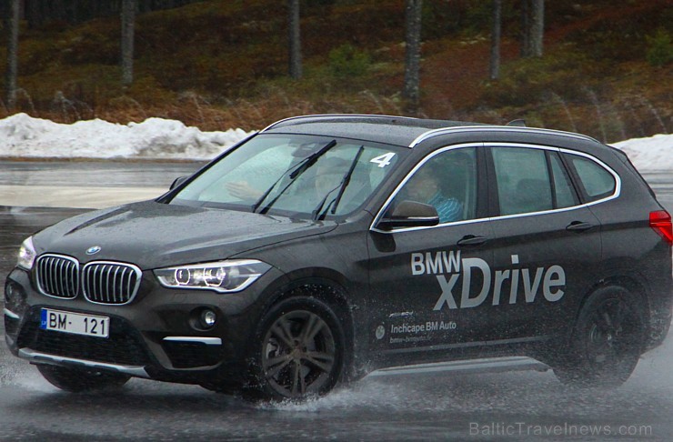 Travelnews.lv 11/02.2016 aktīvi piedalās Inchape BM Auto organizētajā BMW xDrive dienu pasākumā autosporta trasē 333 Travelnews.lv 11/02.2016 aktīvi piedalās Inchape BM Auto organizētajā BMW xDrive dienu pasākumā autosporta trasē 333 169000
