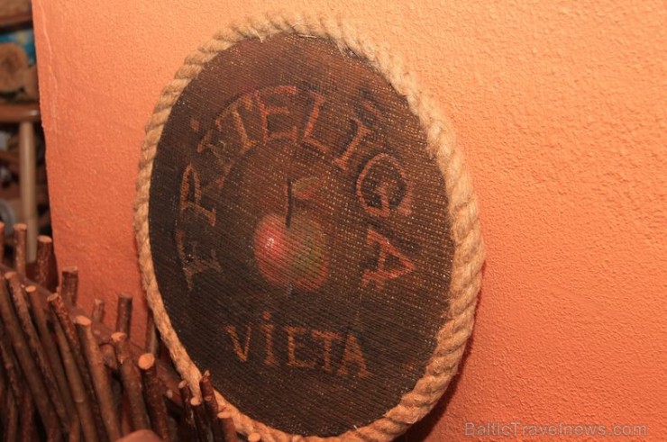 Restorāns «Taverna» atzīmē Valentīndienu ar dzeju un vijoļspēli 169138