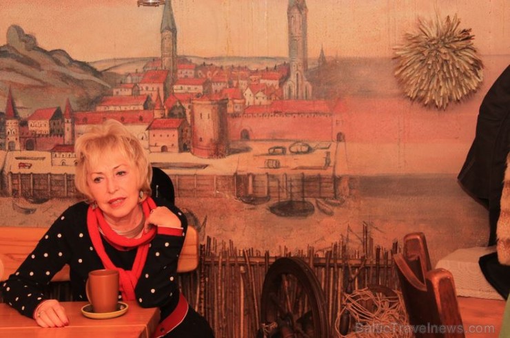 Restorāns «Taverna» atzīmē Valentīndienu ar dzeju un vijoļspēli 169143