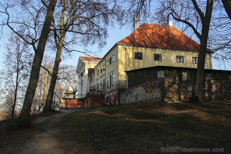 Durbes pils ir viena no Kurzemes klasicisma arhitektūras pērlēm 169410