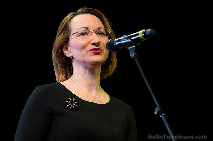 Kultūras ministre Dace Melbārde ņem dalību Latgaliešu kultūras gada balvas BOŅUKS 2015 pasniegšanas ceremonijā 28.02.2016 Rēzeknē. FOTO: Gors Kultūras ministre Dace Melbārde ņem dalību Latgaliešu kultūras gada balvas BOŅUKS 2015 pasniegšanas ceremonijā 28.02.2016 Rēzeknē. FOTO: Gors 169667