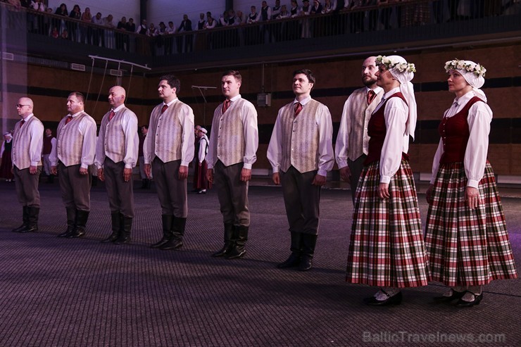 Piektais deju festivāls «Sasala jūrīna» Saulkrastos pulcē dejotājus no visas Latvijas 171056