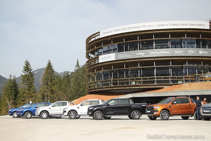 Ar  Ford atbalstu iepazīstam pasaules slavenāko tramplīnlēkšanas vietu - Planica 172087