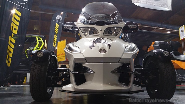 Skats uz auto pasauli no bērnu ratiņiem - Ķīpsalas izstāde «Auto 2016» 172210