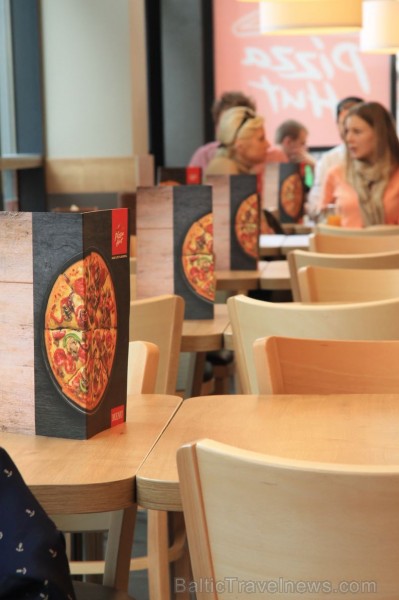 Pirmā «Pizza Hut» restorāna Latvijā atvēršana 172622
