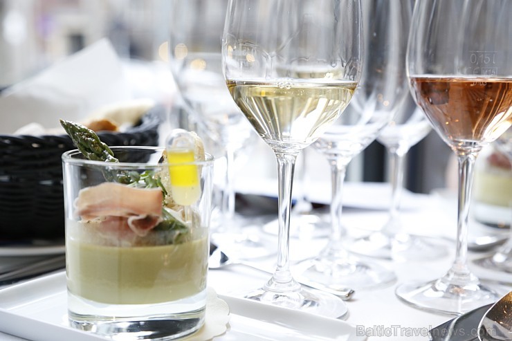2016. gada 28. aprīlī «Vīna studija» gardēžiem dāvina burvīgas vakariņas ar Michelin šefpavāru Jeremi Fontin no Francijas 2016. gada 28. aprīlī «Vīna studija» gardēžiem dāvina burvīgas vakariņas ar Michelin šefpavāru Jeremi Fontin no Francijas 173532