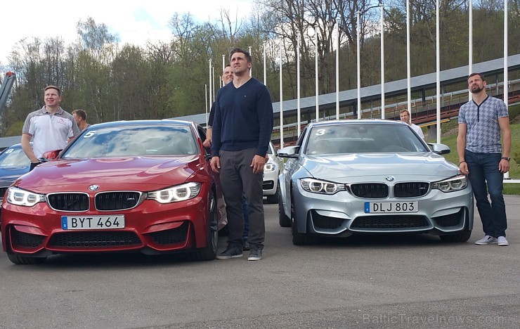 Latvijas bobslejisti, skeletonisti un kamaniņu braucēji ar Inchcape BM Auto iniciatīvu 3.05.2016 dodas Vidzemes ceļos ar jaudīgajiem BMW M modeļiem Latvijas bobslejisti, skeletonisti un kamaniņu braucēji ar Inchcape BM Auto iniciatīvu 3.05.2016 dodas Vidzemes ceļos ar jaudīgajiem BMW M modeļiem 173613