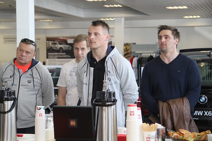 Latvijas bobslejisti, skeletonisti un kamaniņu braucēji ar Inchcape BM Auto iniciatīvu 3.05.2016 dodas Vidzemes ceļos ar jaudīgajiem BMW M modeļiem Latvijas bobslejisti, skeletonisti un kamaniņu braucēji ar Inchcape BM Auto iniciatīvu 3.05.2016 dodas Vidzemes ceļos ar jaudīgajiem BMW M modeļiem 173621