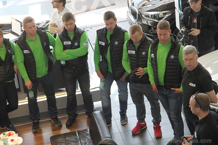 Latvijas bobslejisti, skeletonisti un kamaniņu braucēji ar Inchcape BM Auto iniciatīvu 3.05.2016 dodas Vidzemes ceļos ar jaudīgajiem BMW M modeļiem Latvijas bobslejisti, skeletonisti un kamaniņu braucēji ar Inchcape BM Auto iniciatīvu 3.05.2016 dodas Vidzemes ceļos ar jaudīgajiem BMW M modeļiem 173623