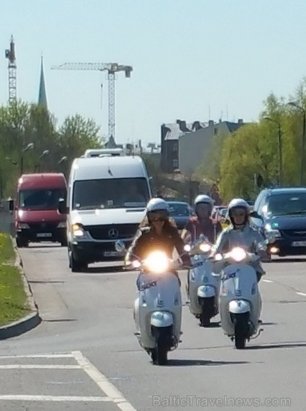Autonoma «Sixt Latvija» piedāvā ar motorolleriem «Vespa» iepazīt citādu Rīgu un Travelnews.lv to izdara Autonoma «Sixt Latvija» piedāvā ar motorolleriem «Vespa» iepazīt citādu Rīgu un Travelnews.lv to izdara 174377