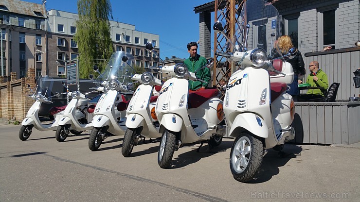 Autonoma «Sixt Latvija» piedāvā ar motorolleriem «Vespa» iepazīt citādu Rīgu un Travelnews.lv to izdara Autonoma «Sixt Latvija» piedāvā ar motorolleriem «Vespa» iepazīt citādu Rīgu un Travelnews.lv to izdara 174394