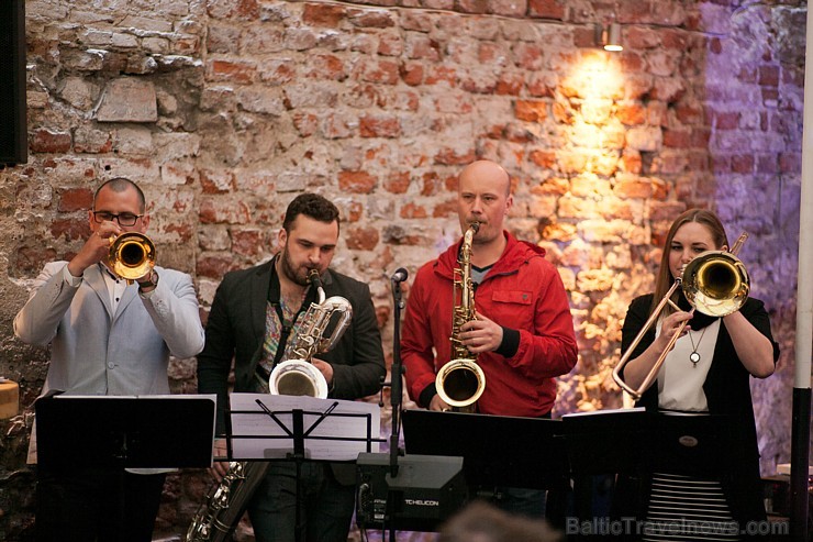 Restorāna «Trompete» terase muzikāli atvērta vasaras sezonai 174766