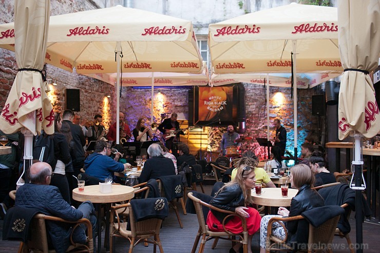 Restorāna «Trompete» terase muzikāli atvērta vasaras sezonai 174770