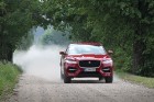 Travelnews.lv ceļo ar jauno un pirmo «Jaguar» zīmola apvidus automobili  «F-Pace»