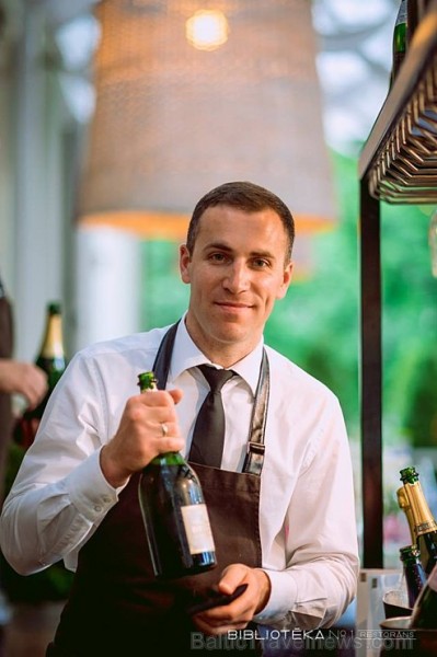 «Bibliotēka No1» Restorāns svin jauno šampanieša karti ar šefpavāra Māra Jansona «Even More Champagne» gatavotajām vakariņām «Bibliotēka No1» Restorāns svin jauno šampanieša karti ar šefpavāra Māra Jansona «Even More Champagne» gatavotajām vakariņām 176429