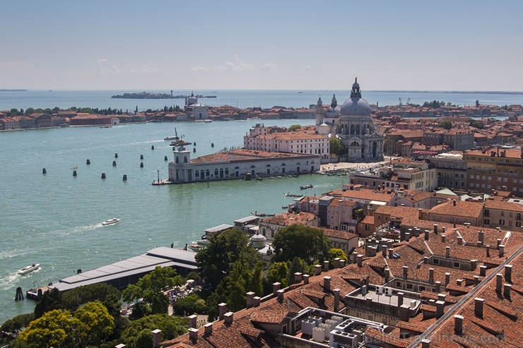 Travelnews.lv sadarbībā ar tūroperatoru Novatours apskata Venēciju no San Marco laukuma augstākā torņa Travelnews.lv sadarbībā ar tūroperatoru Novatours apskata Venēciju no San Marco laukuma augstākā torņa 176577