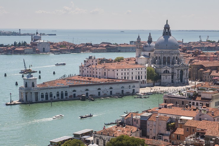 Travelnews.lv sadarbībā ar tūroperatoru Novatours apskata Venēciju no San Marco laukuma augstākā torņa Travelnews.lv sadarbībā ar tūroperatoru Novatours apskata Venēciju no San Marco laukuma augstākā torņa 176578