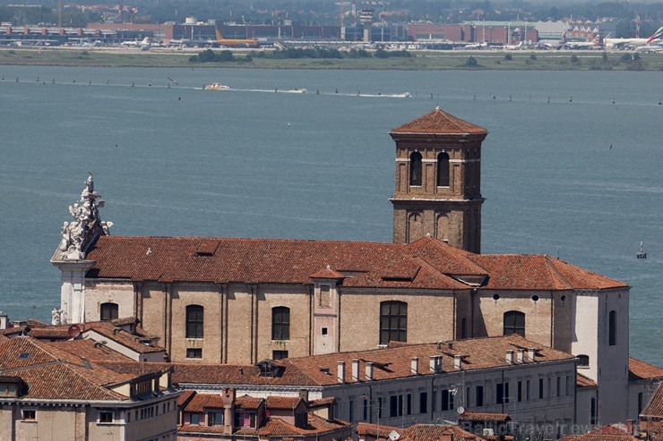 Travelnews.lv sadarbībā ar tūroperatoru Novatours apskata Venēciju no San Marco laukuma augstākā torņa Travelnews.lv sadarbībā ar tūroperatoru Novatours apskata Venēciju no San Marco laukuma augstākā torņa 176592