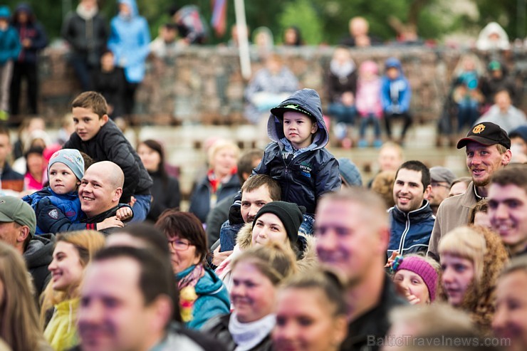 Festivālā šogad bija apskatāmas 20 skulptūras un tika izveidota arī festivāla vēsturē lielākā skulptūra, kas bija vairāk nekā 6 metrus augsta un 20 me Festivālā šogad bija apskatāmas 20 skulptūras un tika izveidota arī festivāla vēsturē lielākā skulptūra, kas bija vairāk nekā 6 metrus augsta un 20 me 176651