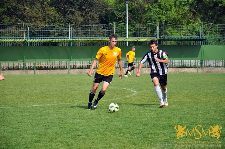 Futbola akadēmijā jaunieši var iejusties čehu futbola zvaigznes lomā, trenējoties Čehijas vadošā futbola kluba The Prague Sparta stadionā. Talantīgāki Futbola akadēmijā jaunieši var iejusties čehu futbola zvaigznes lomā, trenējoties Čehijas vadošā futbola kluba The Prague Sparta stadionā. Talantīgāki 177120