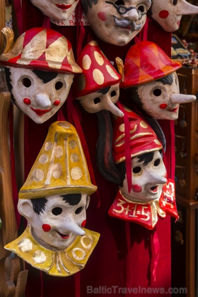 Travelnews.lv redakcija sadarbībā ar tūroperatoru Novatours dodas ekskursijā uz Venēciju, kuras laikā apskata tradicionālās maskas Travelnews.lv redakcija sadarbībā ar tūroperatoru Novatours dodas ekskursijā uz Venēciju, kuras laikā apskata tradicionālās maskas 176839
