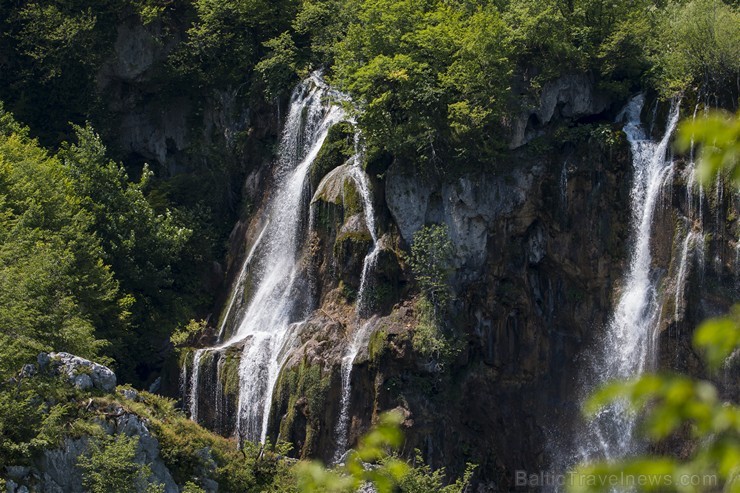 Travelnews.lv sadarbībā ar tūroperatoru Novatours apskata Plitvices ezerus, kas ir pirmais un lielākais Horvātijas nacionālais parks Travelnews.lv sadarbībā ar tūroperatoru Novatours apskata Plitvices ezerus, kas ir pirmais un lielākais Horvātijas nacionālais parks 176859