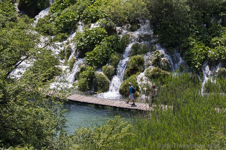 Travelnews.lv sadarbībā ar tūroperatoru Novatours apskata Plitvices ezerus, kas ir pirmais un lielākais Horvātijas nacionālais parks Travelnews.lv sadarbībā ar tūroperatoru Novatours apskata Plitvices ezerus, kas ir pirmais un lielākais Horvātijas nacionālais parks 176861