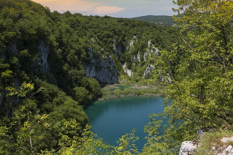 Travelnews.lv sadarbībā ar tūroperatoru Novatours apskata Plitvices ezerus, kas ir pirmais un lielākais Horvātijas nacionālais parks Travelnews.lv sadarbībā ar tūroperatoru Novatours apskata Plitvices ezerus, kas ir pirmais un lielākais Horvātijas nacionālais parks 176871