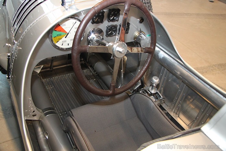 Rīgas Motormuzejā goda vietu ieņēmis kalnu sacīkšu auto – Auto Union CD V16 176997