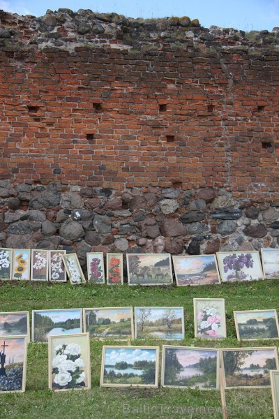 Lielais latgaļu tirgus Ludzas pilskalnā ir viens no krāšņākajiem pasākumiem Latgalē 177401