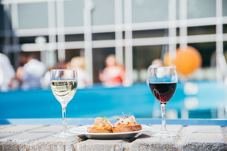 Ar kūrorta pilsētas cienīgu balli atklāta un darbu uzsākusi 4 zvaigžņu viesnīca «SemaraH Hotel Lielupe SPA & Conferences» Ar kūrorta pilsētas cienīgu balli atklāta un darbu uzsākusi 4 zvaigžņu viesnīca «SemaraH Hotel Lielupe SPA & Conferences» 178133
