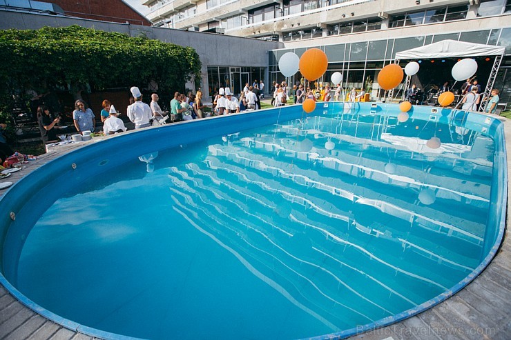 Ar kūrorta pilsētas cienīgu balli atklāta un darbu uzsākusi 4 zvaigžņu viesnīca «SemaraH Hotel Lielupe SPA & Conferences» Ar kūrorta pilsētas cienīgu balli atklāta un darbu uzsākusi 4 zvaigžņu viesnīca «SemaraH Hotel Lielupe SPA & Conferences» 178134