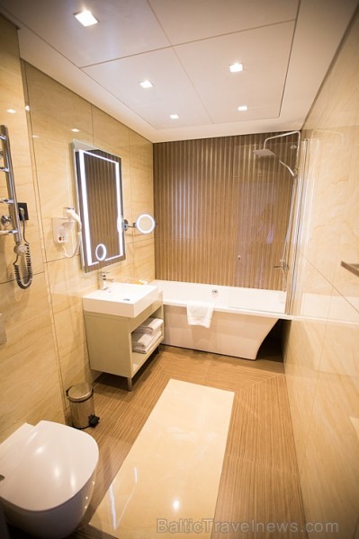 Ar kūrorta pilsētas cienīgu balli atklāta un darbu uzsākusi 4 zvaigžņu viesnīca «SemaraH Hotel Lielupe SPA & Conferences» Ar kūrorta pilsētas cienīgu balli atklāta un darbu uzsākusi 4 zvaigžņu viesnīca «SemaraH Hotel Lielupe SPA & Conferences» 178146