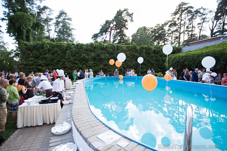 Ar kūrorta pilsētas cienīgu balli atklāta un darbu uzsākusi 4 zvaigžņu viesnīca «SemaraH Hotel Lielupe SPA & Conferences» Ar kūrorta pilsētas cienīgu balli atklāta un darbu uzsākusi 4 zvaigžņu viesnīca «SemaraH Hotel Lielupe SPA & Conferences» 178151